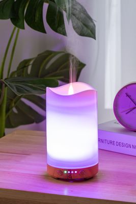 Verbessern Sie Ihr Aromatherapie-Spiel mit einem 130ml Kerzenlicht ätherischen Öl Aroma Diffuser